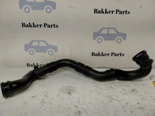 Gebruikte Intercooler Buis Opel Astra J (PC6/PD6/PE6/PF6) 1.4 Turbo 16V Prijs € 35,00 Margeregeling aangeboden door Bakker Parts