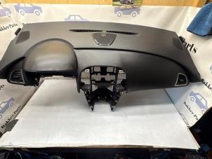Gebruikte Airbag set + dashboard Opel Astra J (PC6/PD6/PE6/PF6) 1.4 Turbo 16V Prijs € 500,00 Margeregeling aangeboden door Bakker Parts