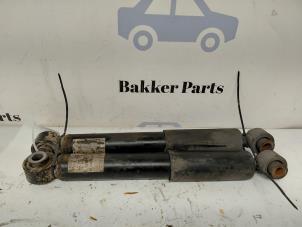 Gebruikte Schokdemper set Peugeot Partner (GC/GF/GG/GJ/GK) 1.6 BlueHDi 100 Prijs € 60,00 Margeregeling aangeboden door Bakker Parts