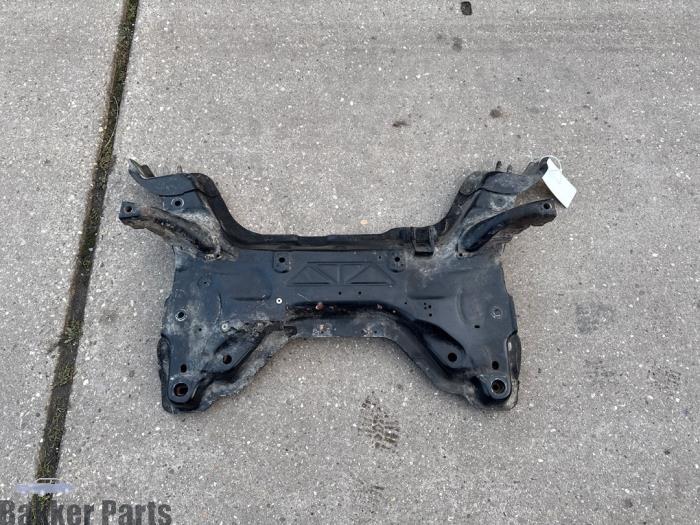 Gebruikte Subframe Peugeot Partner (GC/GF/GG/GJ/GK) 1.6 BlueHDi 100 Prijs € 100,00 Margeregeling aangeboden door Bakker Parts
