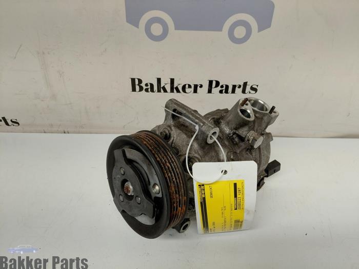 Gebruikte Aircopomp Volkswagen Polo V (6R) 1.8 GTI 16V Prijs € 100,00 Margeregeling aangeboden door Bakker Parts