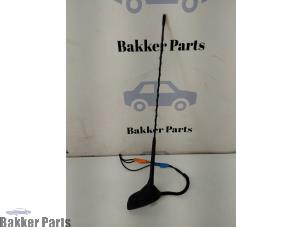 Gebruikte Antenne Peugeot 208 I (CA/CC/CK/CL) 1.2 Vti 12V PureTech 82 Prijs € 20,00 Margeregeling aangeboden door Bakker Parts