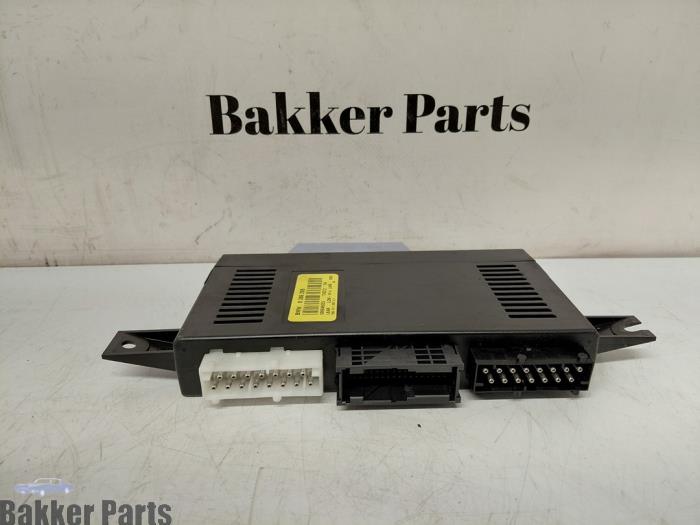 Gebruikte Computer Verlichting BMW X5 (E53) 4.4 V8 32V Prijs € 40,00 Margeregeling aangeboden door Bakker Parts