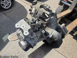 Versnellingsbak van een Chevrolet Aveo (300) 1.3 D 16V 2012