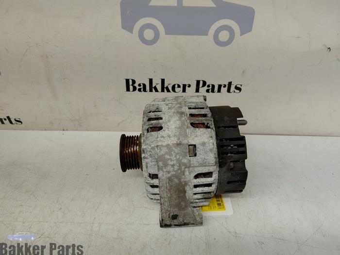 Gebruikte Dynamo Chrysler Crossfire 3.2 V6 18V Prijs € 75,00 Margeregeling aangeboden door Bakker Parts