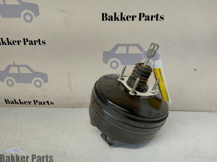 Gebruikte Rembekrachtiger Ford Usa Mustang VI Fastback 2.3 EcoBoost 16V Prijs € 75,00 Margeregeling aangeboden door Bakker Parts