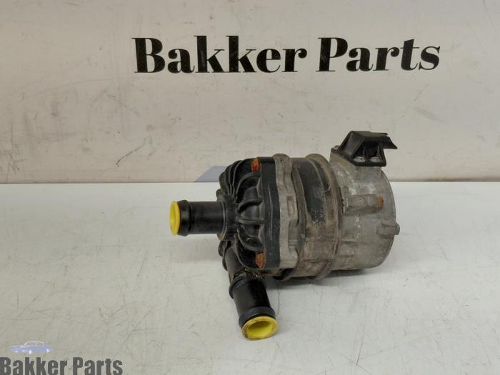 Gebruikte Waterpomp Audi S5 (8T3) S5 3.0 TFSI V6 24V Prijs € 150,00 Margeregeling aangeboden door Bakker Parts