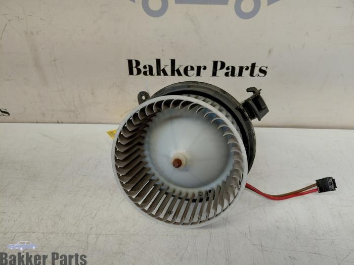 Gebruikte Aanjager Mercedes E Estate (S212) E-250 CGI 16V BlueEfficiency Prijs € 45,00 Margeregeling aangeboden door Bakker Parts