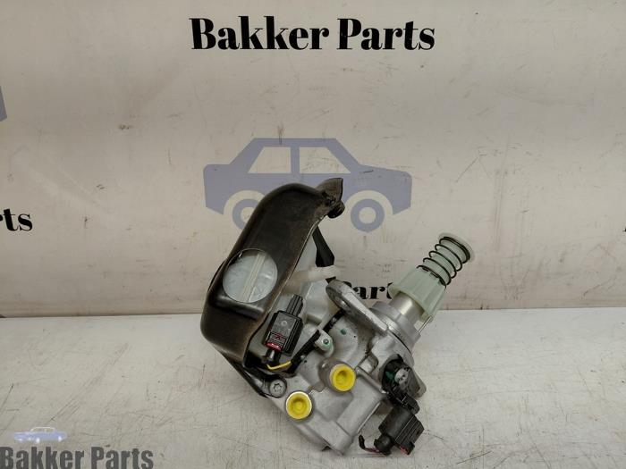 Gebruikte Hoofdremcilinder Audi A4 Allroad Quattro (B9) 3.0 TDI V6 24V Prijs € 50,00 Margeregeling aangeboden door Bakker Parts
