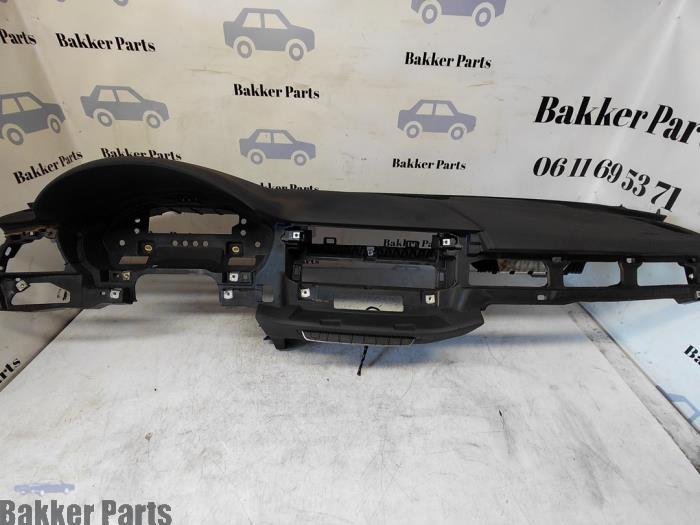 Gebruikte Dashboard Audi A4 Allroad Quattro (B9) 3.0 TDI V6 24V Prijs € 350,00 Margeregeling aangeboden door Bakker Parts
