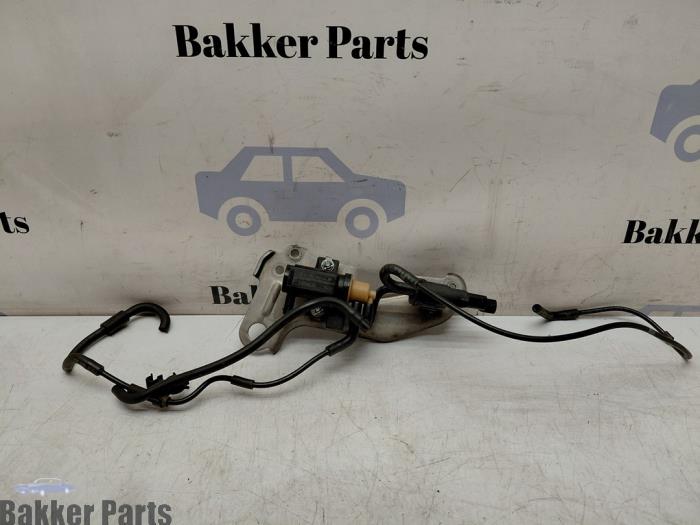 Gebruikte Overdrukklep Turbo Mercedes A (W176) 1.6 A-200 16V Prijs € 40,00 Margeregeling aangeboden door Bakker Parts