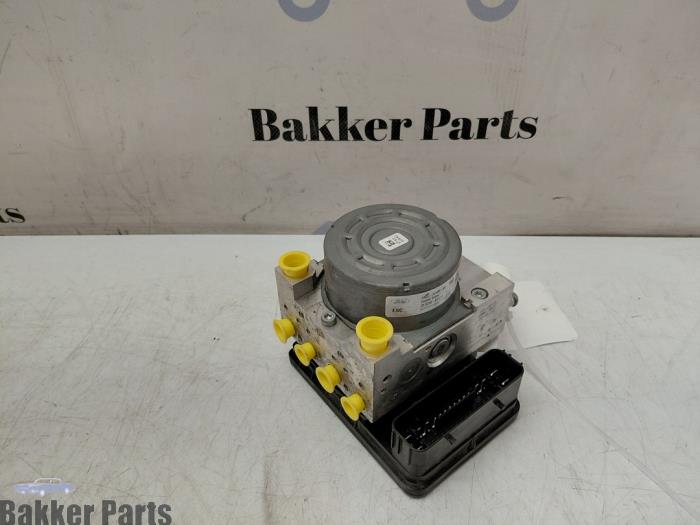 Gebruikte ABS Pomp Ford Usa Mustang VI Fastback 2.3 EcoBoost 16V Prijs op aanvraag aangeboden door Bakker Parts