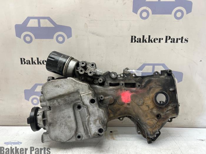 Gebruikte Distributiedeksel Volkswagen Scirocco (137/13AD) 1.4 TSI 160 16V Prijs € 150,00 Margeregeling aangeboden door Bakker Parts