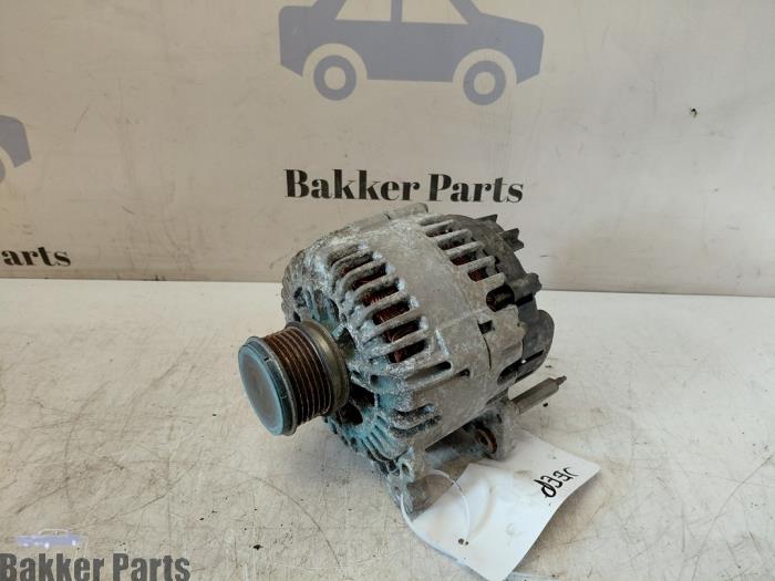 Gebruikte Dynamo Volkswagen Eos (1F7/F8) 2.0 TDI DPF Prijs € 40,00 Margeregeling aangeboden door Bakker Parts