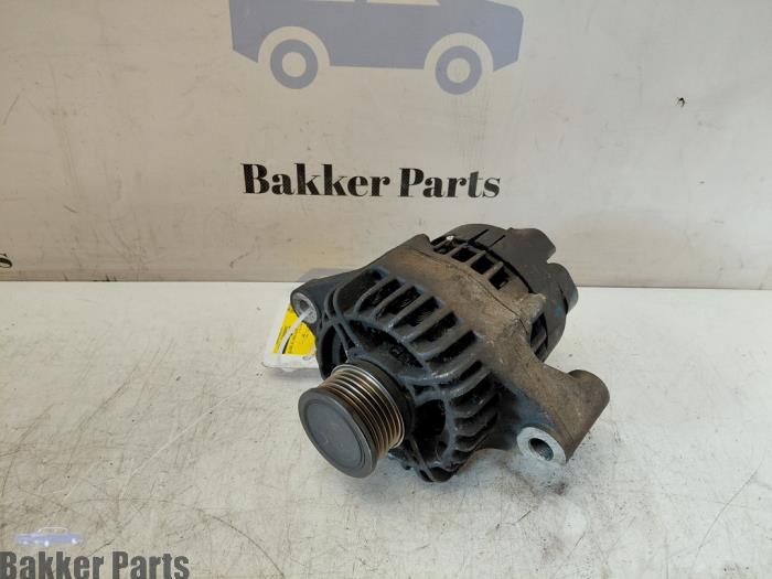 Gebruikte Dynamo Jeep Renegade (BU) 2.0 Mutlijet 140 16V 4x4 Prijs € 75,00 Margeregeling aangeboden door Bakker Parts