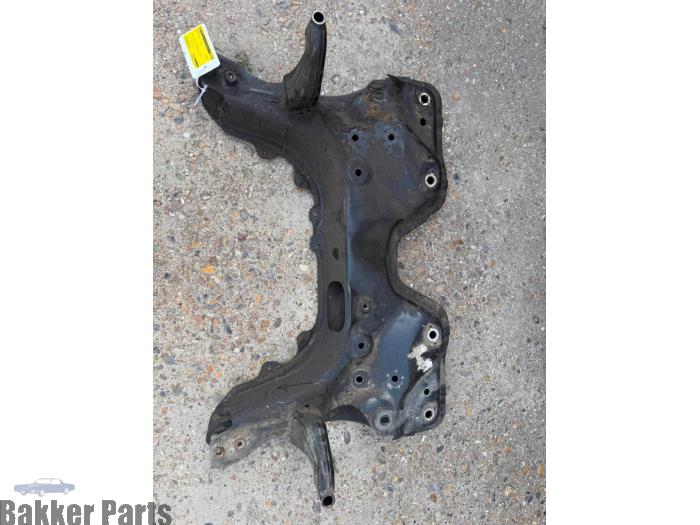 Gebruikte Subframe Jeep Renegade (BU) 2.0 Mutlijet 140 16V 4x4 Prijs € 175,00 Margeregeling aangeboden door Bakker Parts