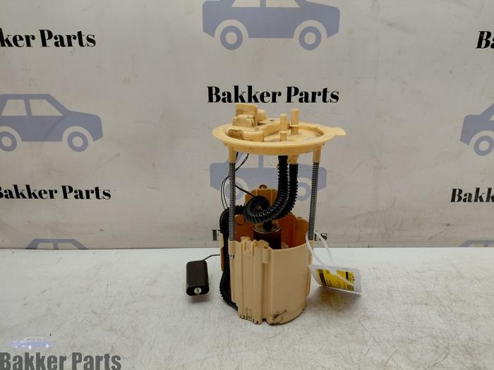 Gebruikte Tank element Pomp Jeep Renegade (BU) 2.0 Mutlijet 140 16V 4x4 Prijs € 75,00 Margeregeling aangeboden door Bakker Parts