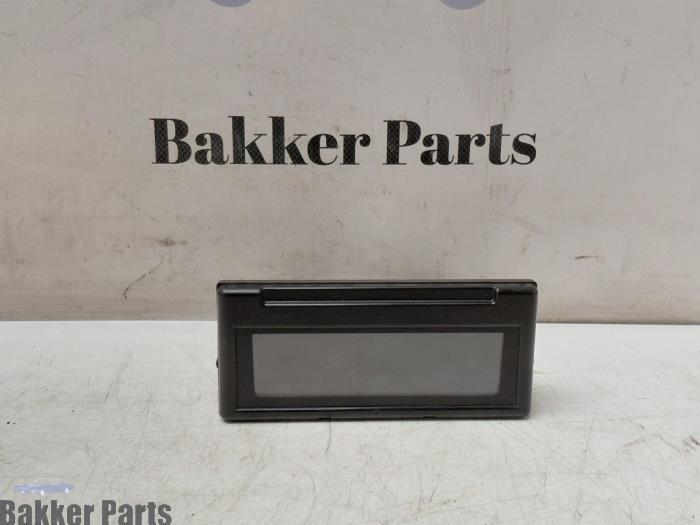 Gebruikte Display Interieur Volvo V50 (MW) 2.4 20V Prijs € 45,00 Margeregeling aangeboden door Bakker Parts