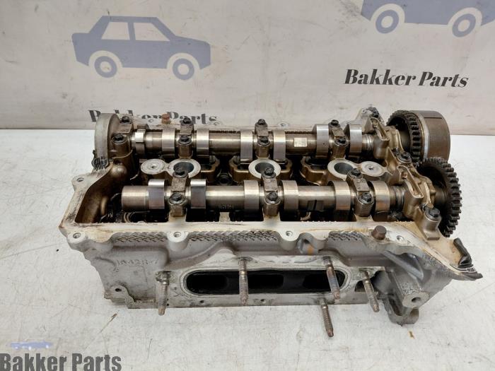 Gebruikte Cilinderkop Renault Captur I (2R) 0.9 Energy TCE 12V Prijs € 650,00 Margeregeling aangeboden door Bakker Parts