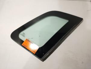 Gebruikte Ruit Extra 4Deurs rechts-achter Ford Fiesta 5 (JD/JH) 1.4 TDCi Prijs € 48,40 Inclusief btw aangeboden door Vintage Car Recycling