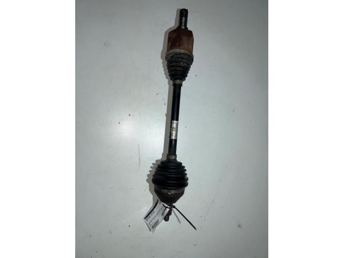 Gebruikte Steekas links-voor Seat Ibiza V (KJB) 1.0 TSI 12V Prijs € 125,00 Margeregeling aangeboden door JCR Janssen Car Recycling
