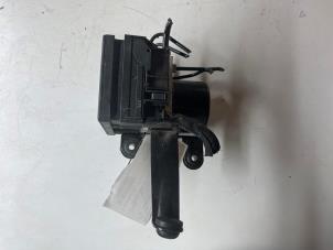 Gebruikte ABS Pomp Ford Focus 2 1.6 Ti-VCT 16V Prijs € 49,95 Margeregeling aangeboden door JCR Janssen Car Recycling