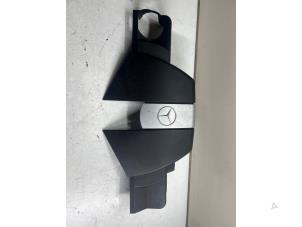 Gebruikte Afdekplaat motor Mercedes CLK (C209) Prijs € 14,99 Margeregeling aangeboden door JCR Janssen Car Recycling