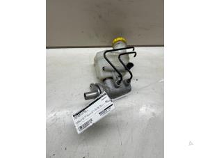 Gebruikte Hoofdremcilinder Fiat 500 (312) 1.2 Prijs € 10,00 Margeregeling aangeboden door JCR Janssen Car Recycling