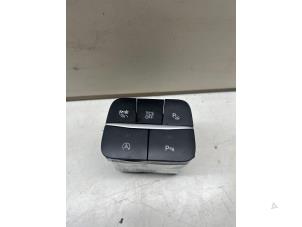 Gebruikte PDC Schakelaar Ford Puma 1.0 Ti-VCT EcoBoost mHEV 12V Prijs € 21,16 Inclusief btw aangeboden door JCR Janssen Car Recycling