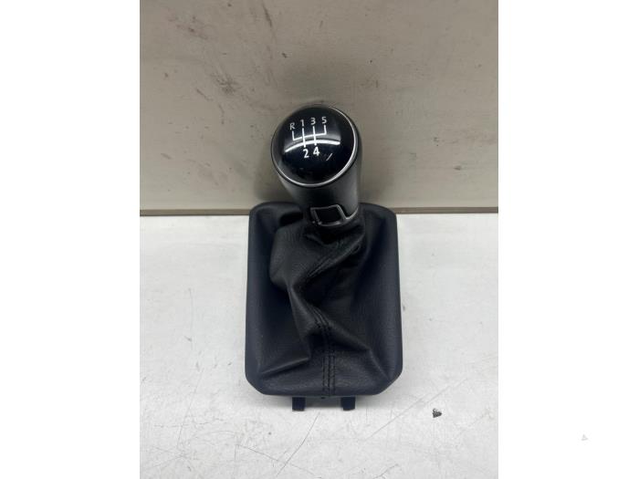 Gebruikte Versnellingspook Volkswagen Polo VI (AW1) 1.0 TSI 12V Prijs € 14,99 Margeregeling aangeboden door JCR Janssen Car Recycling
