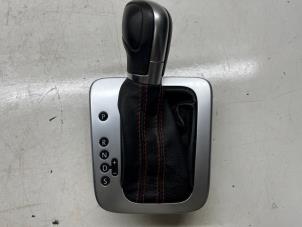 Gebruikte Versnellingspook Seat Alhambra (7N) 2.0 TDI 16V Prijs € 75,00 Margeregeling aangeboden door JCR Janssen Car Recycling