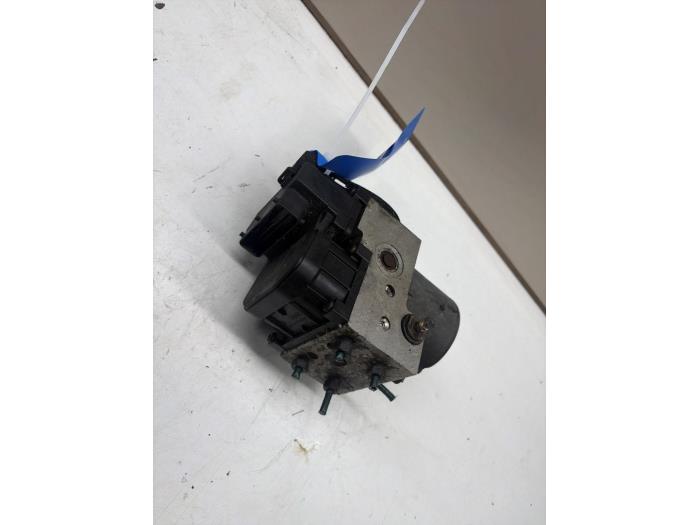 Gebruikte ABS Pomp Opel Corsa C (F08/68) 1.0 12V Twin Port Prijs € 9,99 Margeregeling aangeboden door JCR Janssen Car Recycling