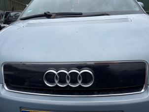 Gebruikte Grille Audi A2 (8Z0) 1.4 16V Prijs € 40,00 Margeregeling aangeboden door JCR Janssen Car Recycling