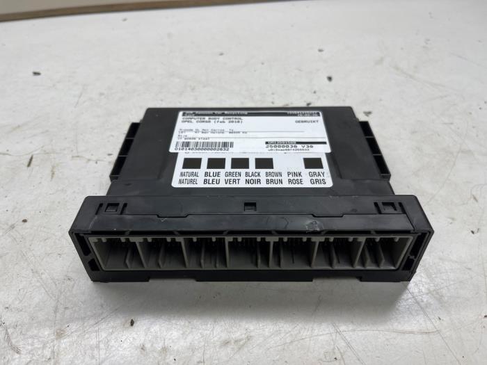 Gebruikte Module Bodycontrol Opel Corsa E 1.0 SIDI Turbo 12V Prijs € 100,00 Margeregeling aangeboden door JCR Janssen Car Recycling