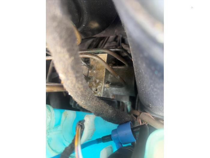 Gebruikte ABS Pomp Mercedes B (W245) 2.0 B-200 16V Turbo Prijs € 19,95 Margeregeling aangeboden door JCR Janssen Car Recycling