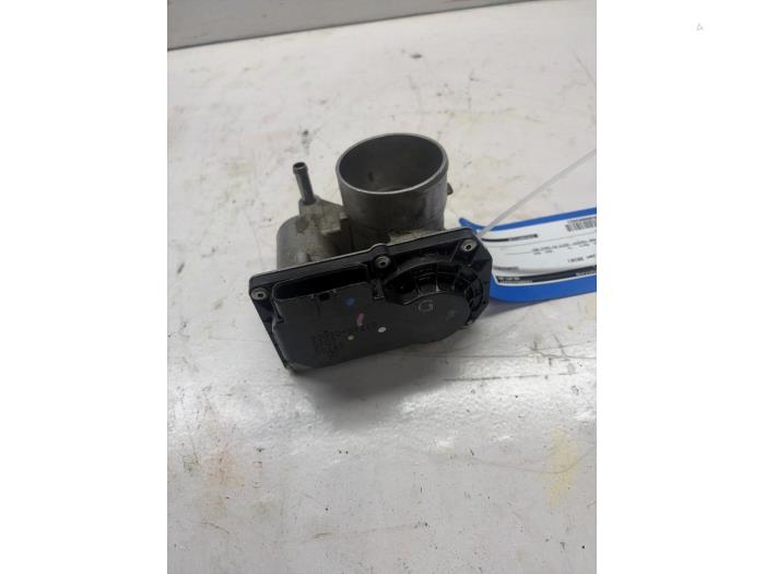 Gebruikte Gasklephuis Toyota Yaris III (P13) 1.5 16V Dual VVT-iE Prijs € 29,95 Margeregeling aangeboden door JCR Janssen Car Recycling