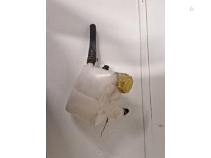 Gebruikte Koelvloeistof Reservoir Ford StreetKa 1.6i Prijs € 24,20 Inclusief btw aangeboden door Autodemontagebedrijf W. de Laat