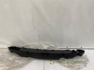 Nieuwe Bumperframe achter Renault Laguna III Estate (KT) 2.0 16V Hi-Flex Prijs € 45,00 Inclusief btw aangeboden door Auto Recycling Brabant