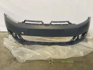 Nieuwe Voorbumper Volkswagen Golf VI (5K1) 1.2 TSI BlueMotion Prijs € 90,00 Inclusief btw aangeboden door Auto Recycling Brabant