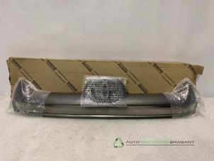 Gebruikte Grille Toyota Yaris (P1) Prijs € 50,00 Inclusief btw aangeboden door Auto Recycling Brabant