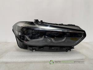 Gebruikte Rechter Koplamp BMW X6 (G06) Prijs € 600,00 Margeregeling aangeboden door Auto Recycling Brabant