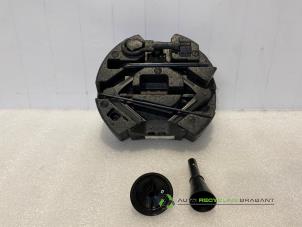 Gebruikte Krikset Ford Focus 3 Wagon 1.6 SCTi 16V Prijs € 35,00 Margeregeling aangeboden door Auto Recycling Brabant