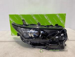 Gebruikte Koplamp rechts Toyota Auris (E18) Prijs € 220,00 Inclusief btw aangeboden door Auto Recycling Brabant
