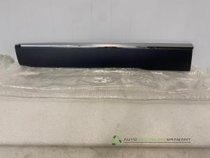 Gebruikte Deurlijst Opel Crossland (X) Prijs € 120,00 Inclusief btw aangeboden door Auto Recycling Brabant