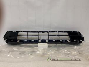 Gebruikte Grille Ford Kuga III (DFK) Prijs € 80,01 Inclusief btw aangeboden door Auto Recycling Brabant