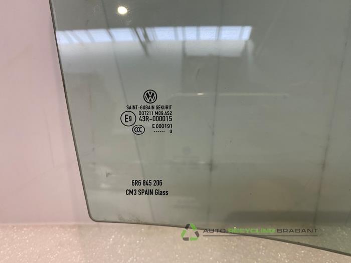 Portierruit 4Deurs rechts-achter van een Volkswagen Polo V (6R) 1.4 16V 2010