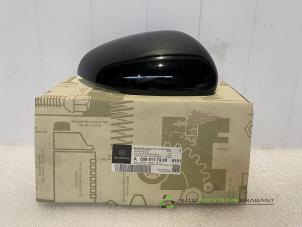 Gebruikte Spiegelkap rechts Mercedes A-Klasse Prijs € 50,00 Inclusief btw aangeboden door Auto Recycling Brabant