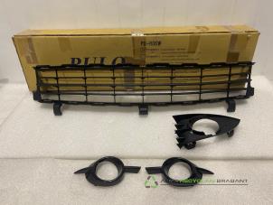 Gebruikte Grille Renault Scénic II (JM) Prijs € 40,00 Inclusief btw aangeboden door Auto Recycling Brabant