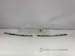 Gebruikte Sierstrip Renault Scenic Prijs € 54,99 Inclusief btw aangeboden door Auto Recycling Brabant