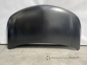 Gebruikte Motorkap Opel Karl Prijs € 300,00 Inclusief btw aangeboden door Auto Recycling Brabant